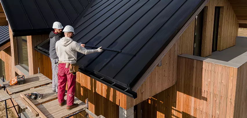 Metal Roof Maintenance in Edgewood