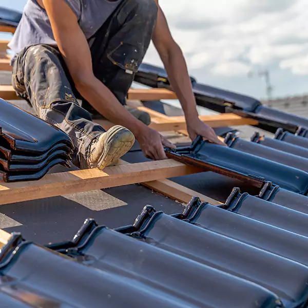 Why Edgewood Homeowners Choose Edgewood Roofing Pro for Roof and Gutter Repair?