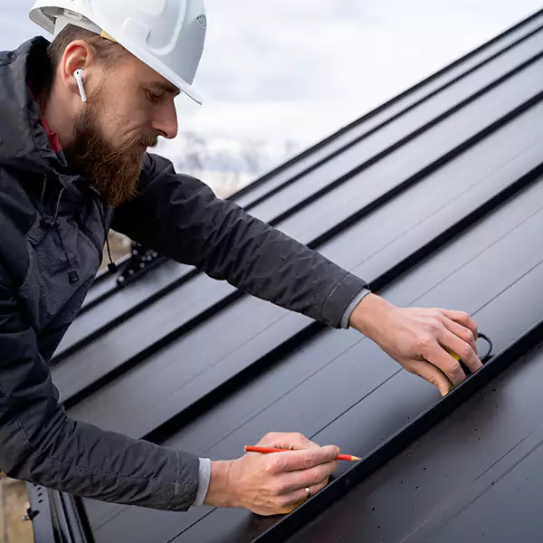 Why Edgewood Property Owners Choose Edgewood Roofing Pro for Tin Roof Repair service?